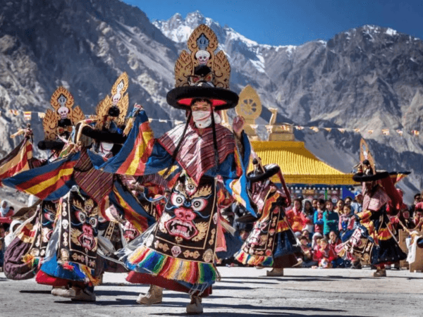 Hành Trình Chinh Phục Cung Điện Potala & Sông Băng Vĩnh Cửu Karola Tây Tạng (6N5Đ)