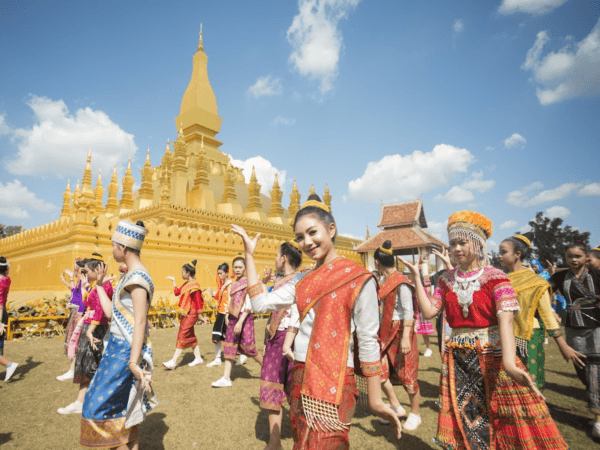 Hành Trình Đất Phật Lào: Viêng Chăn, Văng Viêng & Cố Đô Luang Prabang (5N4Đ)