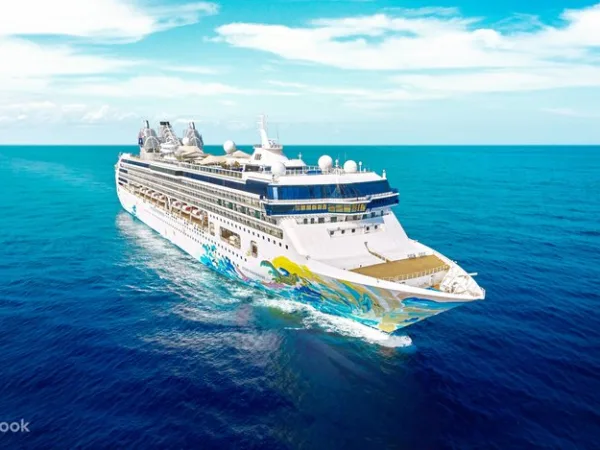 Hải Trình Liên Tuyến Thượng Lưu Star Navigator: Thả Đèn Trời Đài Bắc & Khám Phá Fukuoka, Nagasaki, Naha (8N7Đ)