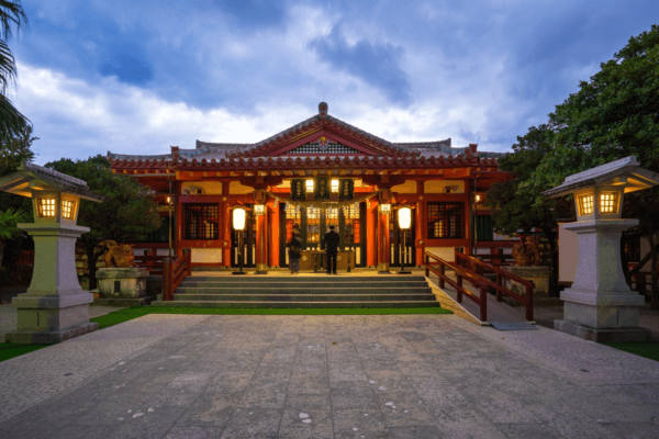 Hải Trình Liên Tuyến Thượng Lưu Star Navigator: Thả Đèn Trời Đài Bắc & Khám Phá Fukuoka, Nagasaki, Naha (8N7Đ)