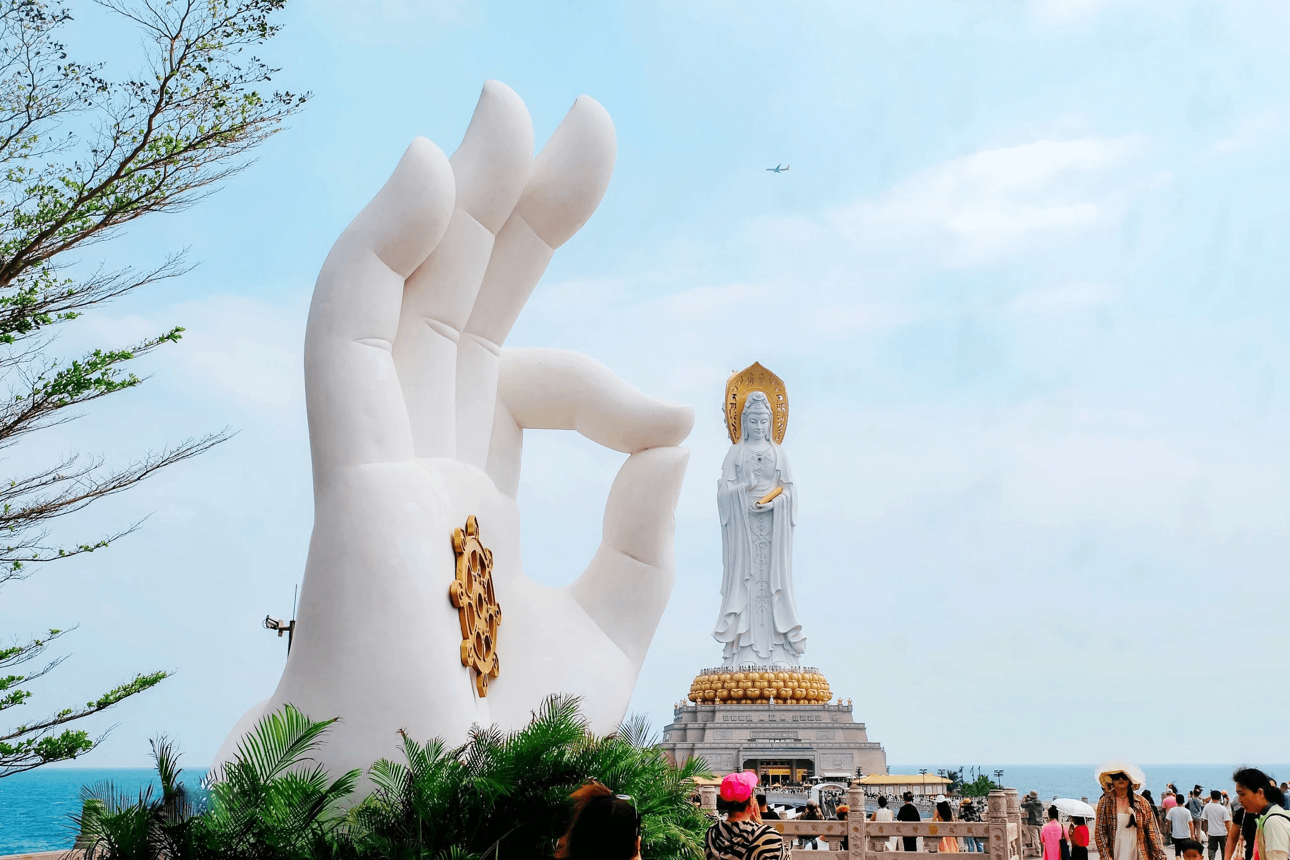 Đảo Ngọc Hải Nam: Tượng Quan Âm 3 Mặt & Vịnh Tam Á (5N4Đ) Đảo Ngọc Hải Nam: Tượng Quan Âm 3 Mặt & Vịnh Tam Á (5N4Đ)