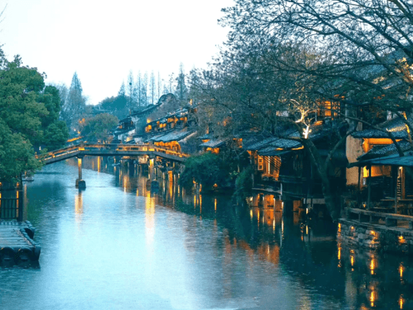 Hành Trình Vàng Giang Nam: Vạn Lý Trường Thành, Tây Hồ & Ô Trấn Cổ Kính (7N6Đ)